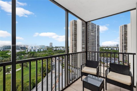 Copropriété à vendre à Aventura, Floride: 2 chambres, 105.72 m2 № 2387766 - photo 29