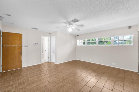Villa ou maison à vendre à Davie, Floride: 4 chambres, 270.35 m2 № 1949143 - photo 12