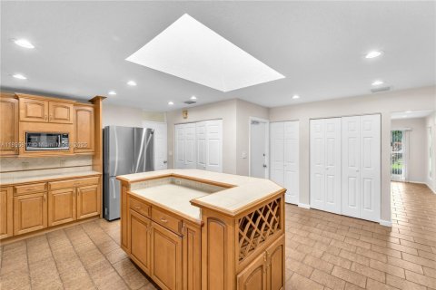 Villa ou maison à vendre à Davie, Floride: 4 chambres, 270.35 m2 № 1949143 - photo 7