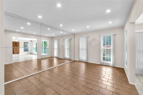 Villa ou maison à vendre à Davie, Floride: 4 chambres, 270.35 m2 № 1949143 - photo 16