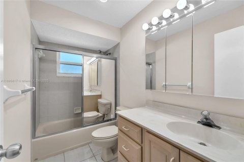 Villa ou maison à vendre à Davie, Floride: 4 chambres, 270.35 m2 № 1949143 - photo 21