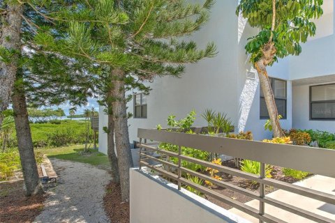 Condominio en alquiler en Longboat Key, Florida, 2 dormitorios, 148.74 m2 № 1138203 - foto 3
