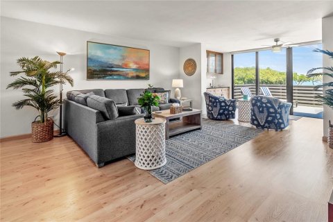 Condominio en alquiler en Longboat Key, Florida, 2 dormitorios, 148.74 m2 № 1138203 - foto 25