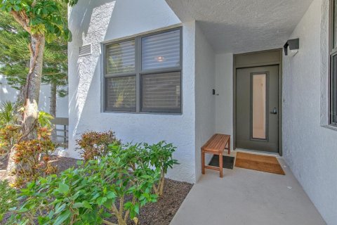 Condominio en alquiler en Longboat Key, Florida, 2 dormitorios, 148.74 m2 № 1138203 - foto 9
