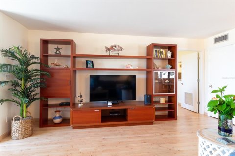 Condominio en alquiler en Longboat Key, Florida, 2 dormitorios, 148.74 m2 № 1138203 - foto 28