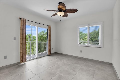 House in Key Largo, Florida 4 bedrooms, 267.56 sq.m. № 1799905 - photo 12
