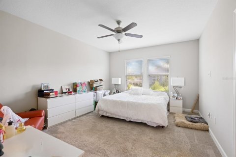 Townhouse in Tampa, Florida 3 bedrooms, 167.6 sq.m. № 2222457 - photo 7