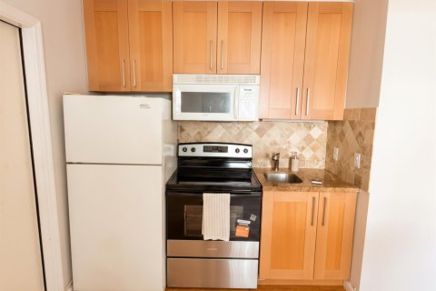 Apartment in Fort Lauderdale, Florida 3 rooms, 46.45 sq.m. № 2418133