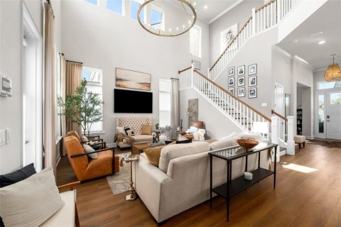 Villa ou maison à louer à Gainesville, Floride: 4 chambres, 246.19 m2 № 2385927 - photo 4