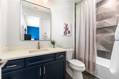 Villa ou maison à louer à Gainesville, Floride: 4 chambres, 246.19 m2 № 2385927 - photo 28