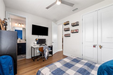 Villa ou maison à louer à Gainesville, Floride: 4 chambres, 246.19 m2 № 2385927 - photo 27