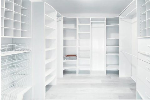 Condominio en venta en Hallandale Beach, Florida, 3 dormitorios, 132.85 m2 № 1937034 - foto 10