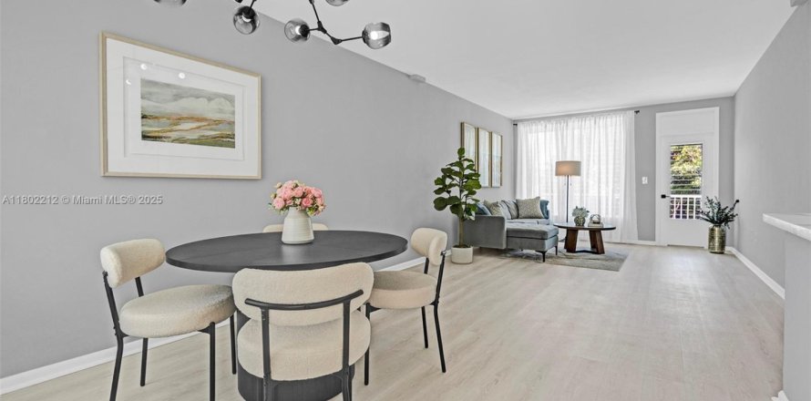 Condo à Miami Beach, Floride, 1 chambre  № 1742149