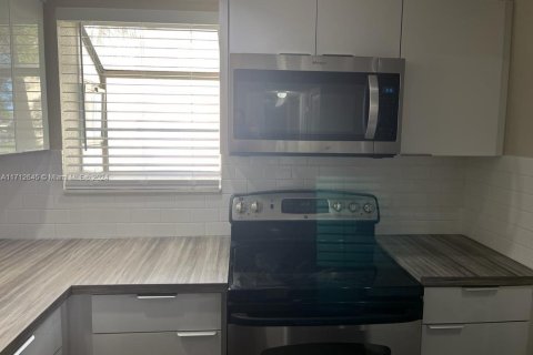 Copropriété à vendre à Margate, Floride: 2 chambres, 89.46 m2 № 1867891 - photo 7