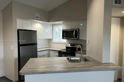Copropriété à vendre à Margate, Floride: 2 chambres, 89.46 m2 № 1867891 - photo 3