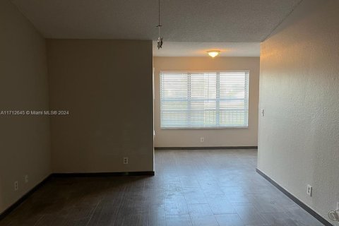 Copropriété à vendre à Margate, Floride: 2 chambres, 89.46 m2 № 1867891 - photo 8