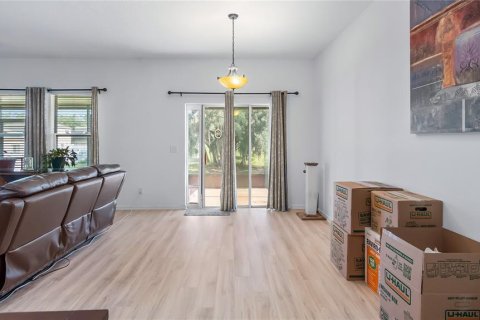 Villa ou maison à vendre à Mascotte, Floride: 3 chambres, 155.61 m2 № 2318496 - photo 9