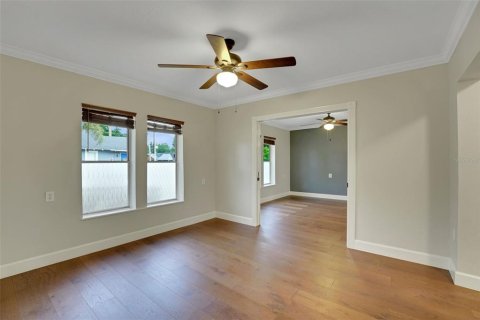Propiedad comercial en alquiler en Mount Dora, Florida, 105.63 m2 № 1901194 - foto 17