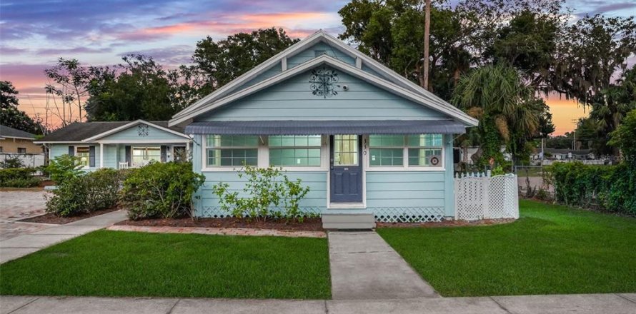 Propiedad comercial en Mount Dora, Florida 105.63 m2 № 1901194