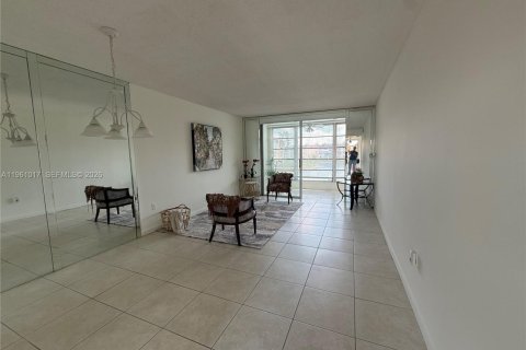 Купить кондоминиум в Санрайз, Флорида 1 спальня, 59.46м2, № 2091089 - фото 11