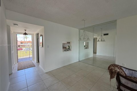 Купить кондоминиум в Санрайз, Флорида 1 спальня, 59.46м2, № 2091089 - фото 10