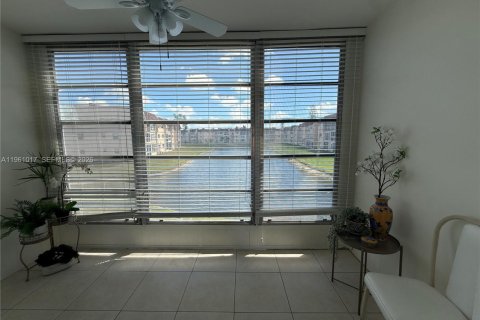 Купить кондоминиум в Санрайз, Флорида 1 спальня, 59.46м2, № 2091089 - фото 29