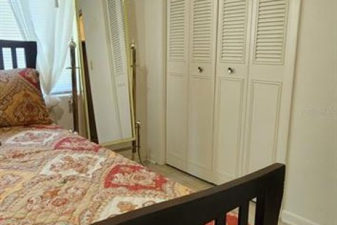 Снять в аренду виллу или дом в Гейнсвилл, Флорида 1 комната, 138.33м2, № 1784623 - фото 5