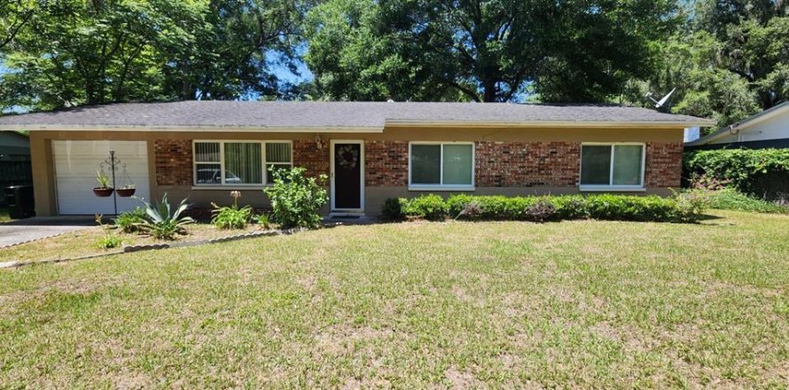 Casa en Gainesville, Florida 3 dormitorios, 138.33 m2 № 1784623