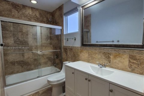 Casa en venta en Pembroke Pines, Florida, 3 dormitorios № 1897409 - foto 10