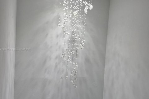 Casa en venta en Pembroke Pines, Florida, 3 dormitorios № 1897409 - foto 7