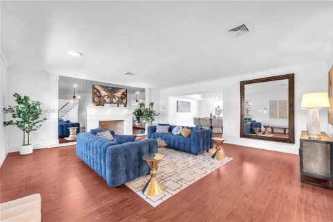 Villa ou maison à vendre à Lighthouse Point, Floride: 7 chambres, 610.83 m2 № 1947746 - photo 7