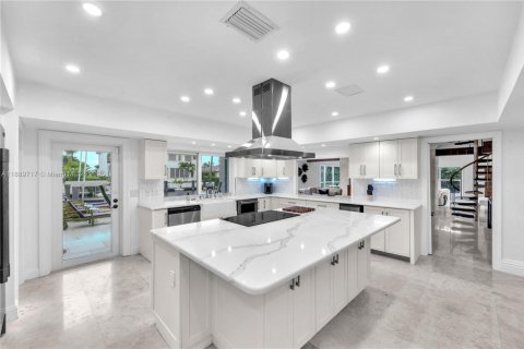 Villa ou maison à vendre à Lighthouse Point, Floride: 7 chambres, 610.83 m2 № 1947746 - photo 30