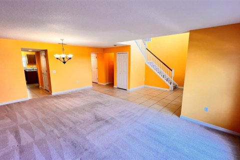 House in Kissimmee, Florida 6 bedrooms, 366.78 sq.m. № 1732803 - photo 5