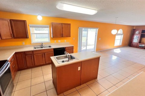 House in Kissimmee, Florida 6 bedrooms, 366.78 sq.m. № 1732803 - photo 8