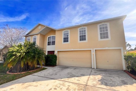 House in Kissimmee, Florida 6 bedrooms, 366.78 sq.m. № 1732803 - photo 3