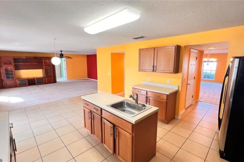 House in Kissimmee, Florida 6 bedrooms, 366.78 sq.m. № 1732803 - photo 9