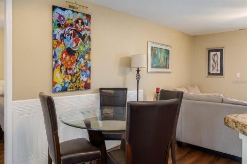 Condo in Orlando, Florida, 2 bedrooms  № 2112253 - photo 7