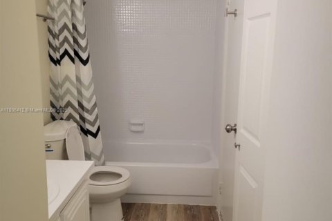 Copropriété à vendre à Miami, Floride: 1 chambre, 76.74 m2 № 1933283 - photo 12