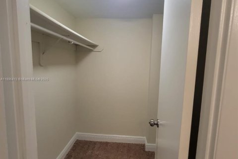 Copropriété à vendre à Miami, Floride: 1 chambre, 76.74 m2 № 1933283 - photo 10