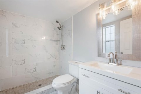 Condo in Winter Park, Florida, 2 bedrooms  № 1528601 - photo 4