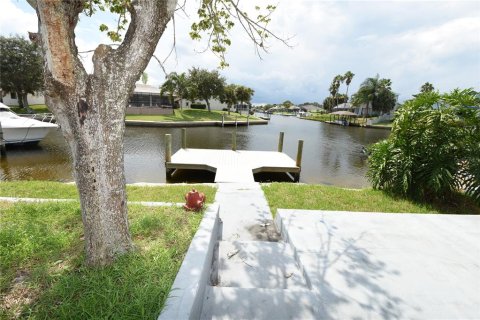 Casa en alquiler en Palm Coast, Florida, 3 dormitorios, 202.71 m2 № 1846644 - foto 3