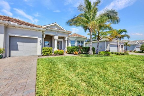 House in Port Charlotte, Florida 5 bedrooms, 277.78 sq.m. № 1882806 - photo 7