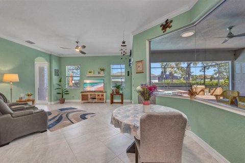 House in Port Charlotte, Florida 5 bedrooms, 277.78 sq.m. № 1882806 - photo 26