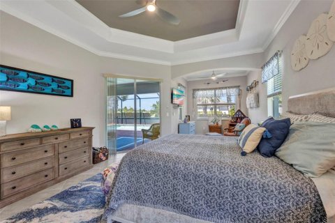 House in Port Charlotte, Florida 5 bedrooms, 277.78 sq.m. № 1882806 - photo 29