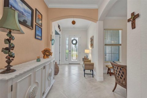 House in Port Charlotte, Florida 5 bedrooms, 277.78 sq.m. № 1882806 - photo 9