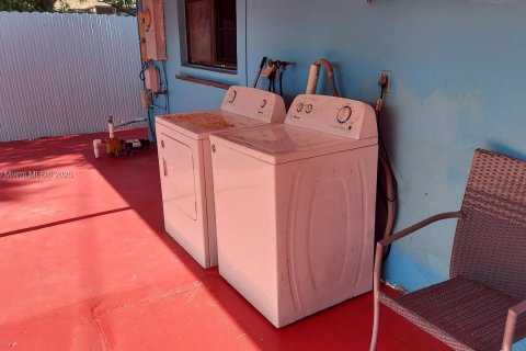 Купить виллу или дом в Холливуд, Флорида 3 спальни, 133.31м2, № 1923402 - фото 11