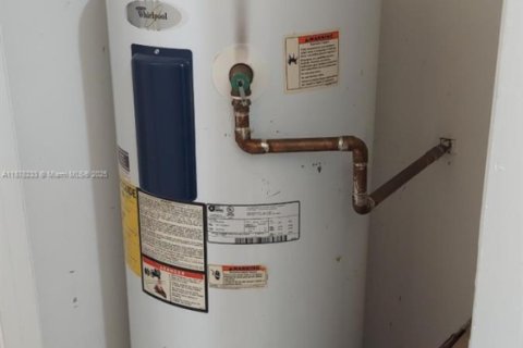 Купить виллу или дом в Холливуд, Флорида 3 спальни, 133.31м2, № 1923402 - фото 24