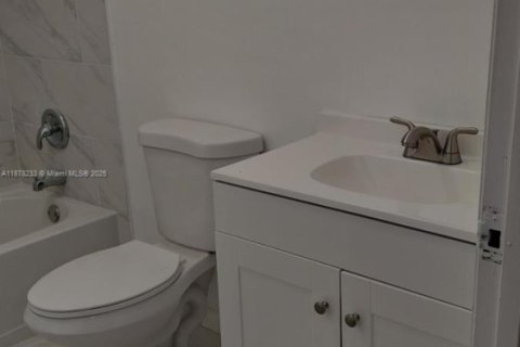 Купить виллу или дом в Холливуд, Флорида 3 спальни, 133.31м2, № 1923402 - фото 28