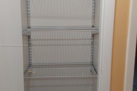 Купить виллу или дом в Холливуд, Флорида 3 спальни, 133.31м2, № 1923402 - фото 30