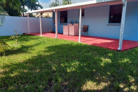 Купить виллу или дом в Холливуд, Флорида 3 спальни, 133.31м2, № 1923402 - фото 13